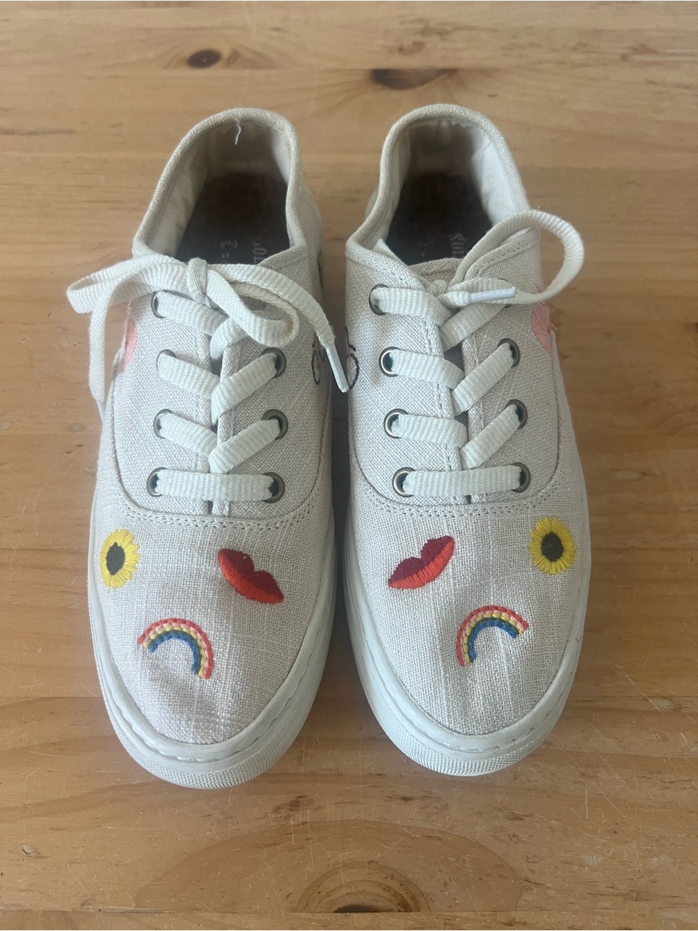 Soludos x Baobab Platform Sneaker Womens 8.5 Embroidered Images Canvas Whimsical